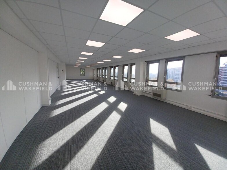 Office in Marseille to rent - Interior Photo - Image 3 of 7