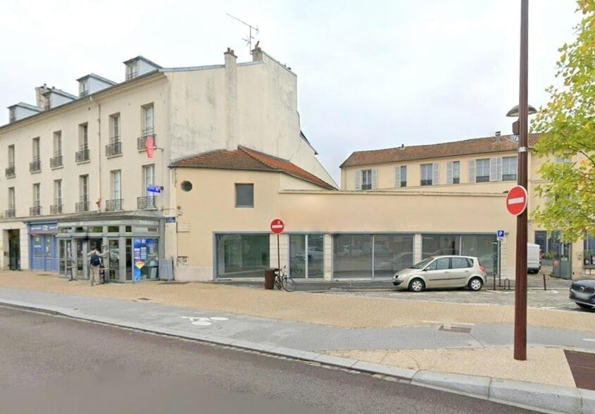 Retail in Versailles to rent - Building Photo - Image 2 of 7