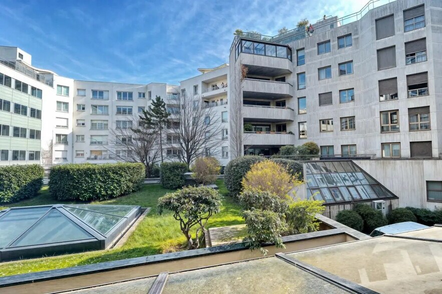 90-94 Rue De Villiers, Levallois-Perret to rent - Building Photo - Image 2 of 2