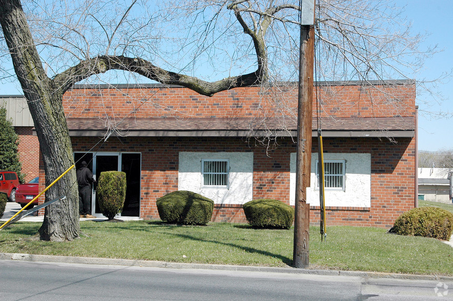 555 Industrial Park Dr, Yeadon, PA for sale - Primary Photo - Image 1 of 1