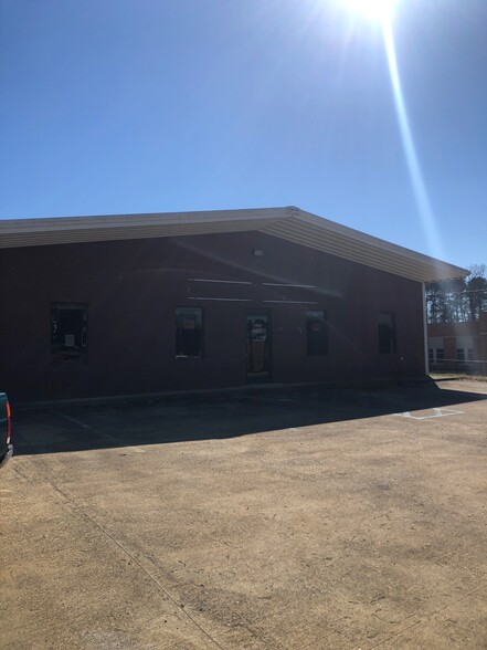 105 Hospital St, Ripley, MS for rent - Primary Photo - Image 1 of 1