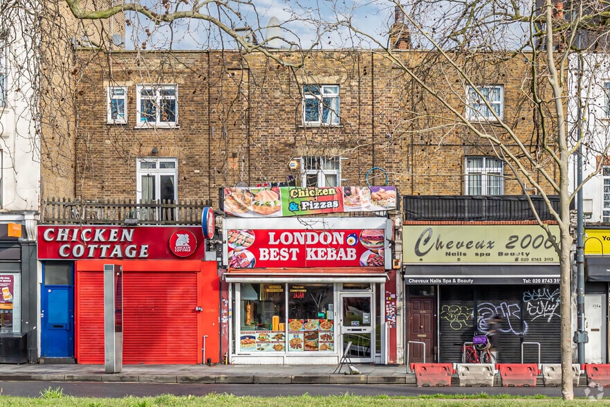 160 Uxbridge Rd, London for sale - Primary Photo - Image 1 of 1