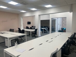 64-78 Glentham Rd, London to rent Interior Photo- Image 2 of 2