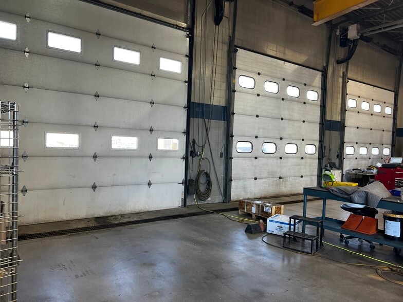 600 Hansen Rd, Green Bay, WI for sale - Interior Photo - Image 3 of 20