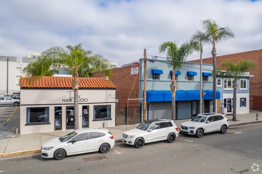 121-137 West 5th Street portfolio of 3 properties for sale on LoopNet.co.uk - Primary Photo - Image 1 of 28