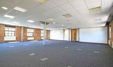 Ashley Ln, Shipley to rent Interior Photo- Image 1 of 2