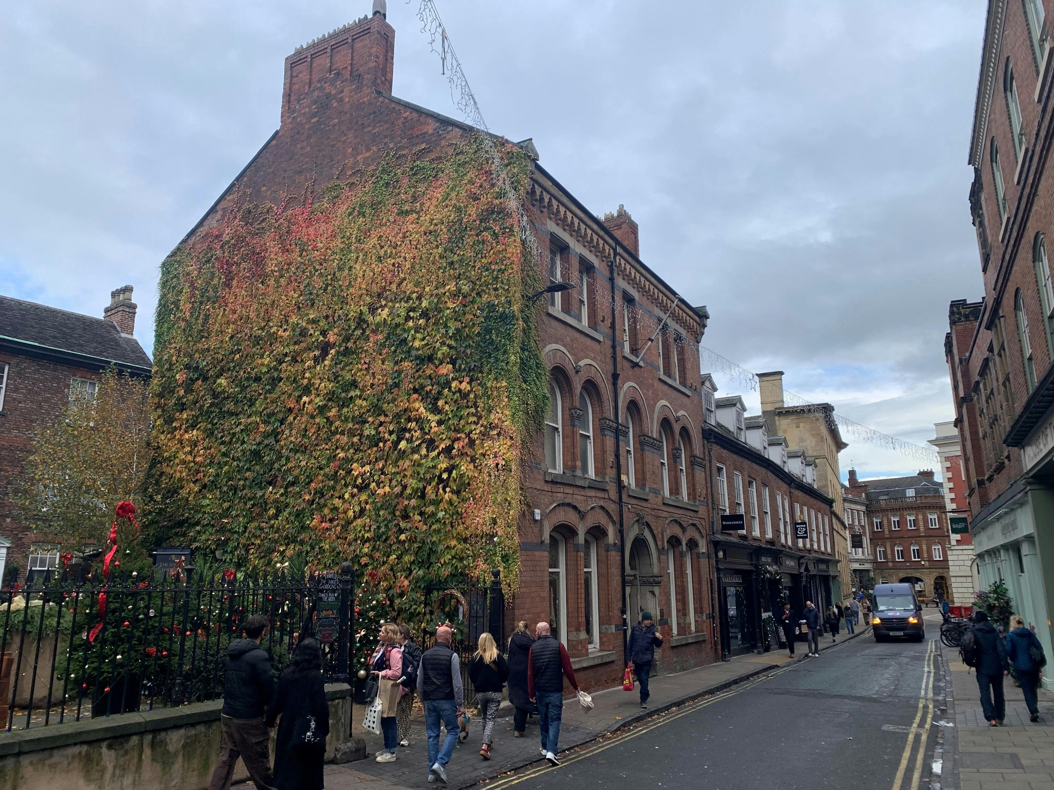 11 Lendal, York to rent Building Photo- Image 1 of 3