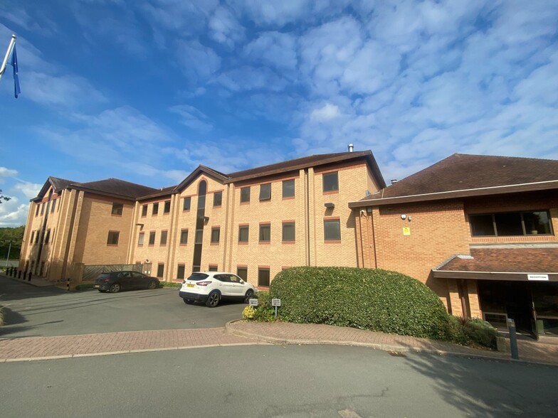 Torwood Clos, Coventry for rent - Building Photo - Image 2 of 3