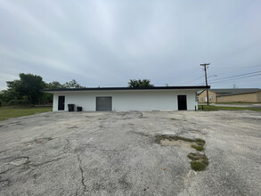 3300 E Vickery Blvd, Fort Worth, TX for sale Building Photo- Image 1 of 1