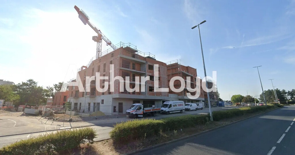 Location Bureaux 322 m² - Photo 1
