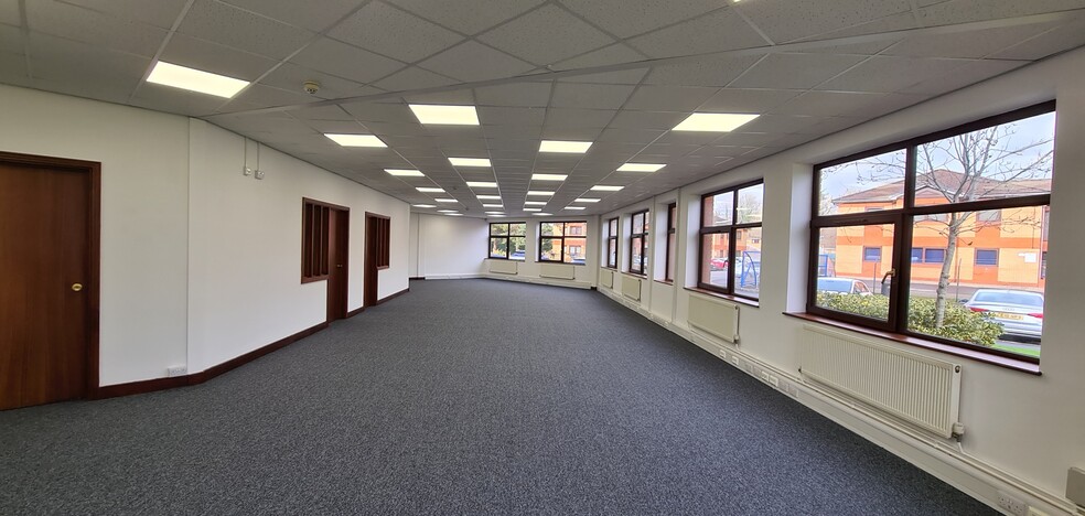 The Octagon, Van Rd, Caerphilly Business Park, Caerphilly for rent - Interior Photo - Image 3 of 17