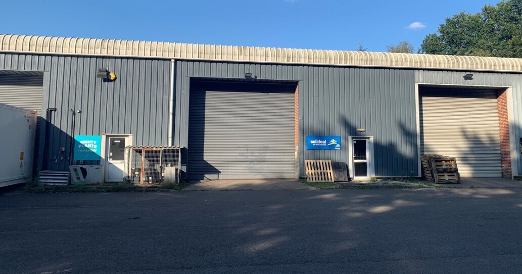 Sabre Clos, Newton Abbot for sale Primary Photo- Image 1 of 1