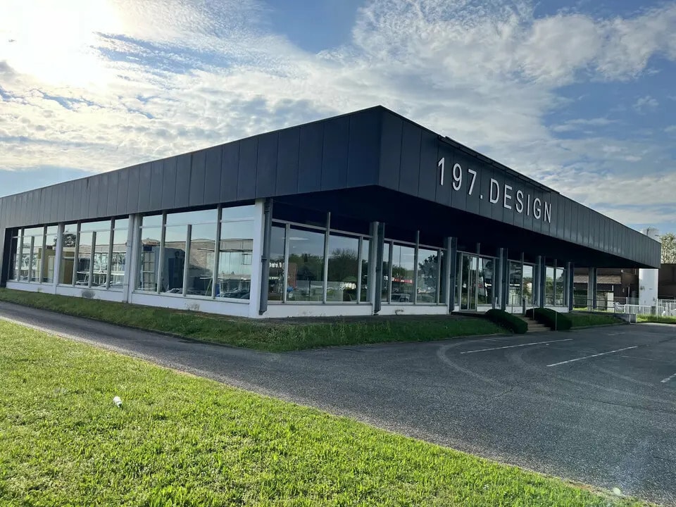 Vente Local d'activités 2 000 m² - Photo 1