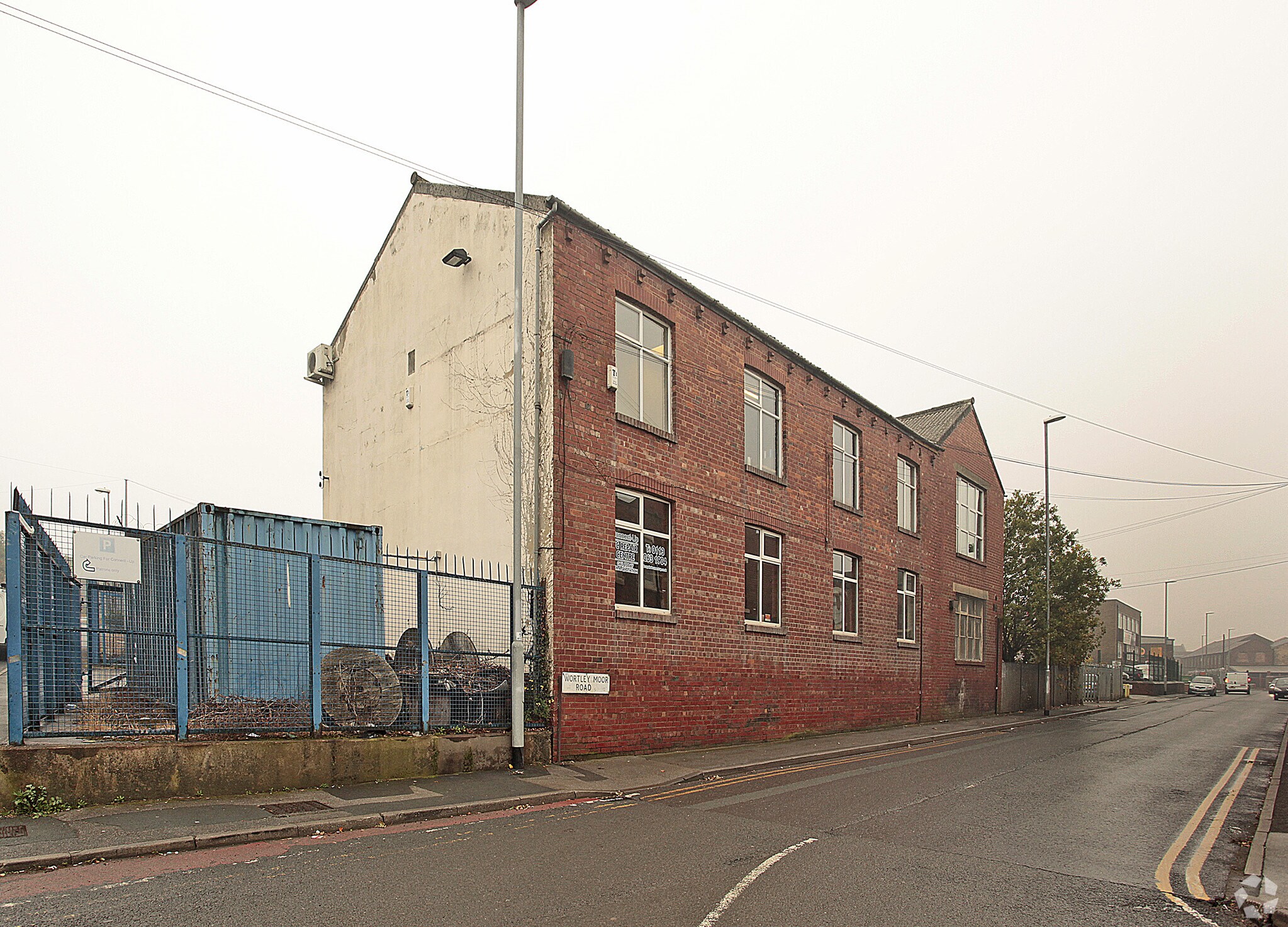 Wortley Moor Rd, Leeds for sale Primary Photo- Image 1 of 1