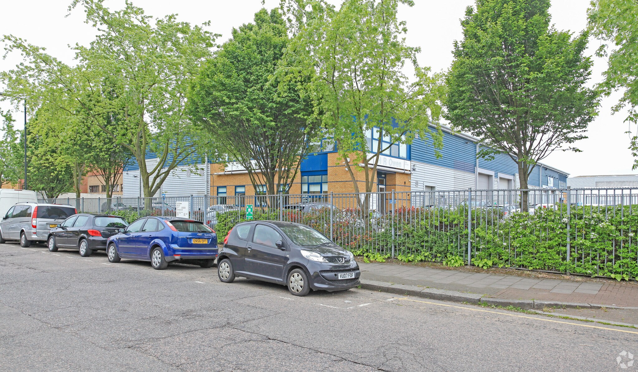 36A Cumberland Ave, London for sale Primary Photo- Image 1 of 1