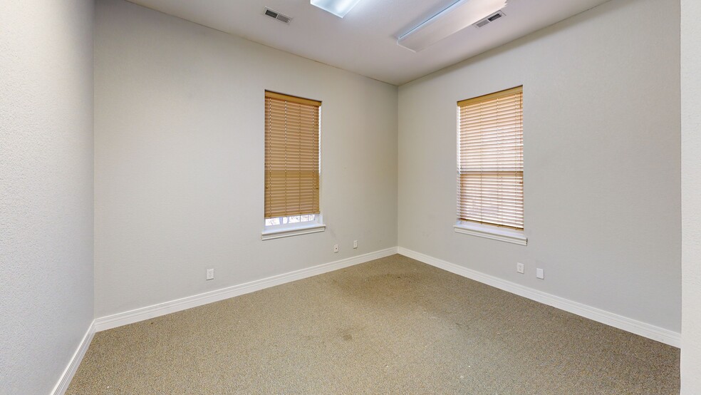 203 SE 22nd St, Bentonville, AR for rent - Building Photo - Image 3 of 18