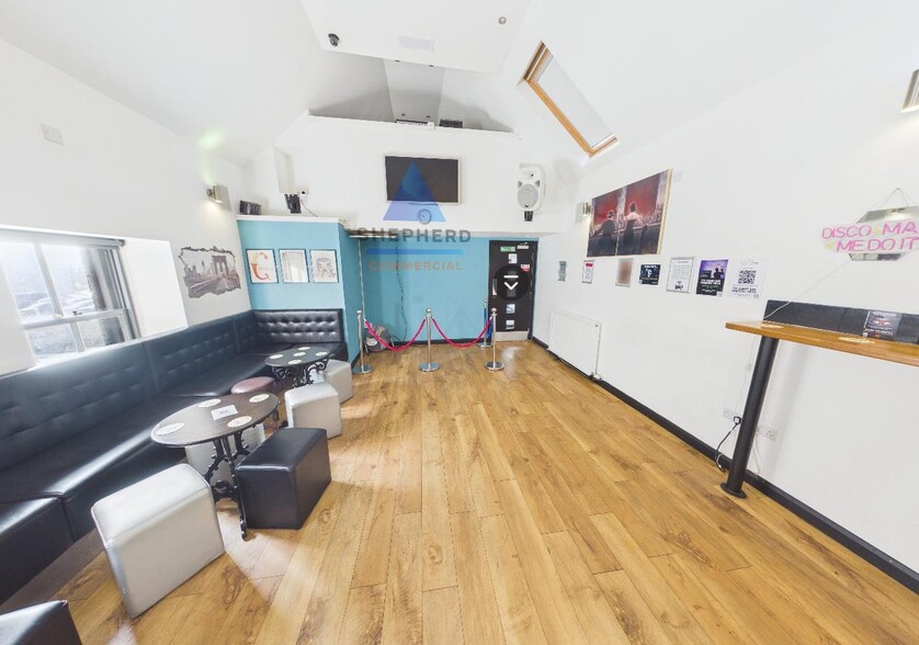 48 Market St, Montrose for sale - Building Photo - Image 2 of 8