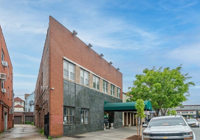 1725-1727 Crosby Ave, Bronx, NY for rent - Building Photo - Image 2 of 7