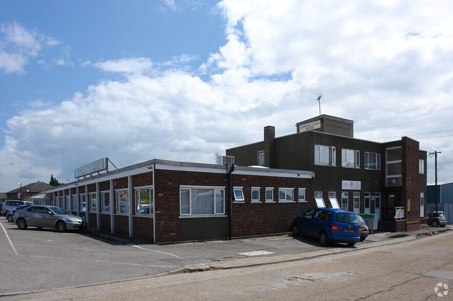 799 London Rd, Grays for sale - Primary Photo - Image 1 of 1
