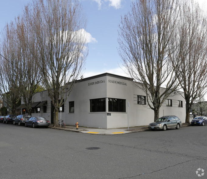 1800 NE 2nd Ave, Portland, OR for rent - Building Photo - Image 3 of 4