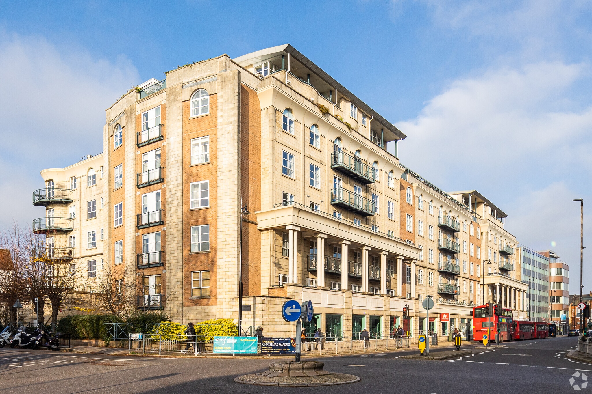 21-33 Worple Rd, London for sale Primary Photo- Image 1 of 7