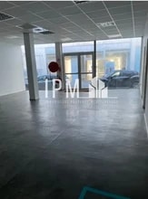 Retail in Marseille to rent Interior Photo- Image 1 of 5