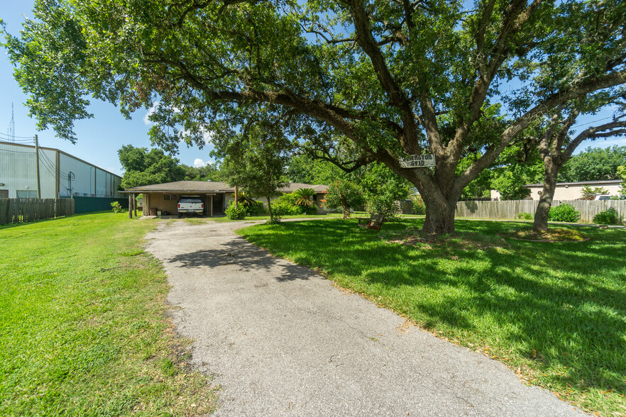 5910 Broadway st, Pearland, TX for sale - Building Photo - Image 3 of 18