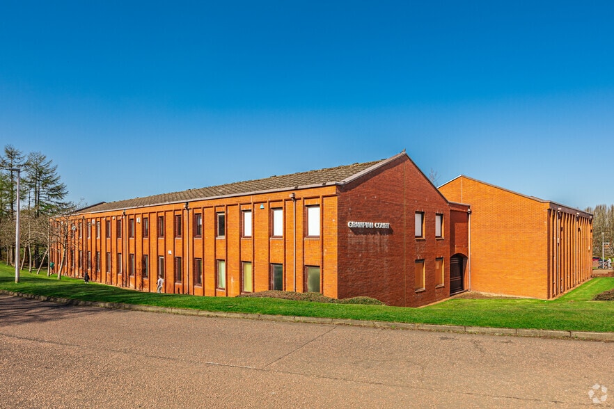 Beveridge Sq, Livingston to rent - Primary Photo - Image 1 of 2