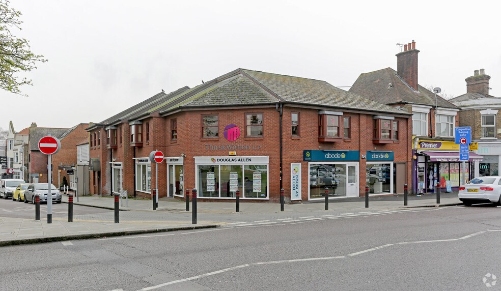 9-12 Johnston Rd, Woodford Green to rent - Primary Photo - Image 1 of 6