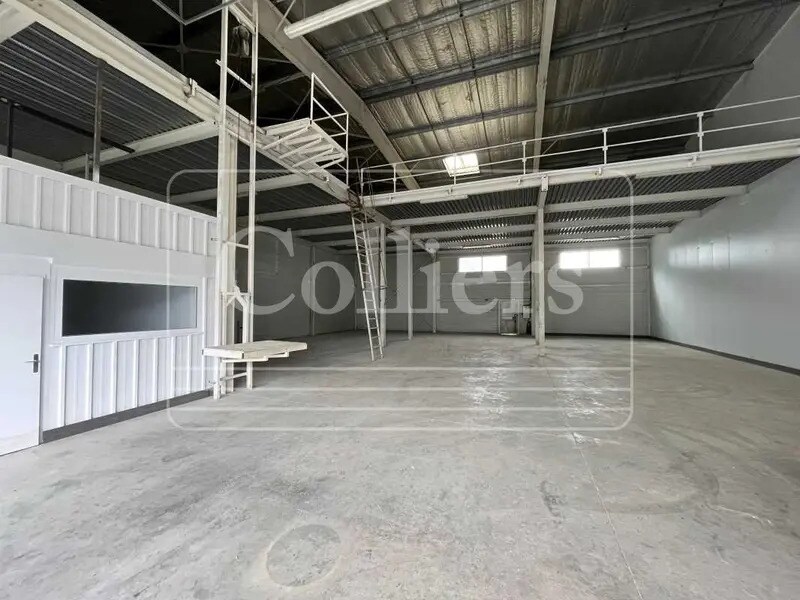 Light Industrial in Gémenos to rent Interior Photo- Image 1 of 4