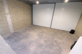 14 Chemin De La Poudrière, Mérignac to rent Interior Photo- Image 2 of 4