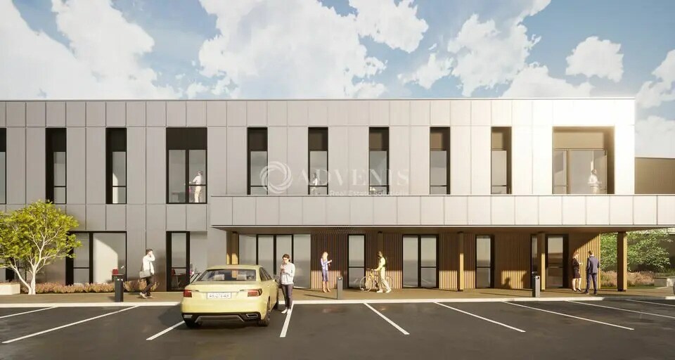 Light Industrial in Lieusaint for sale Building Photo- Image 1 of 5