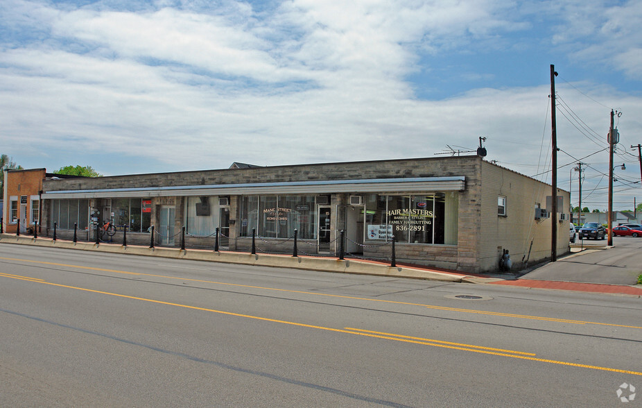 7-17 N Main St, Englewood, OH for rent - Primary Photo - Image 1 of 3