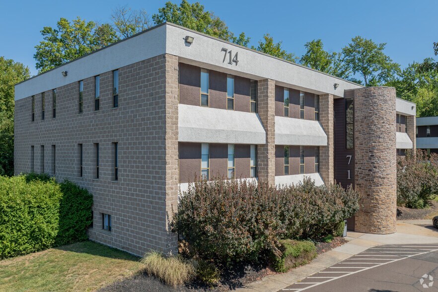 716 N Bethlehem Pike, Lower Gwynedd, PA for rent - Building Photo - Image 1 of 16