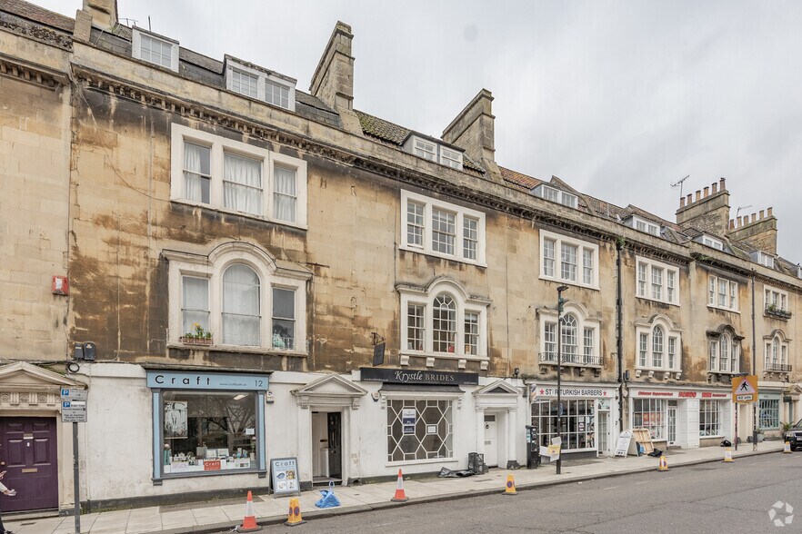 11 St James Para, Bath to rent - Building Photo - Image 2 of 2