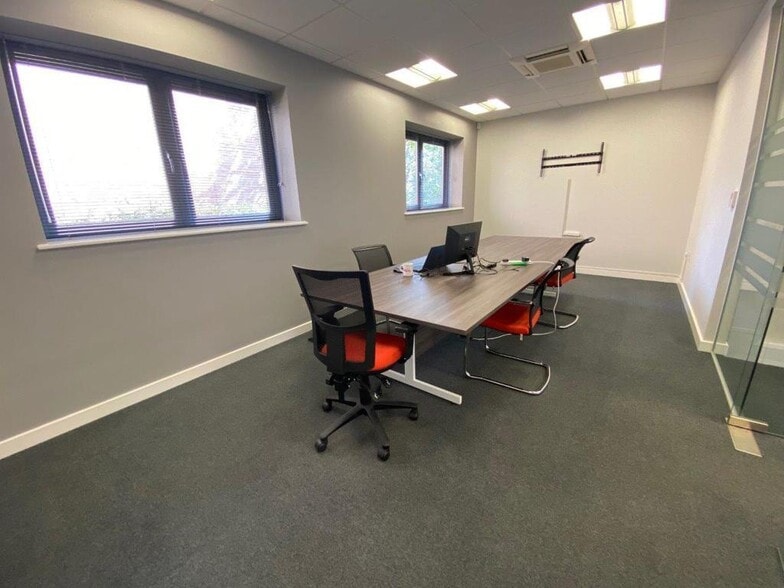 13-17 De Greys Rd, Colchester to rent - Building Photo - Image 3 of 7
