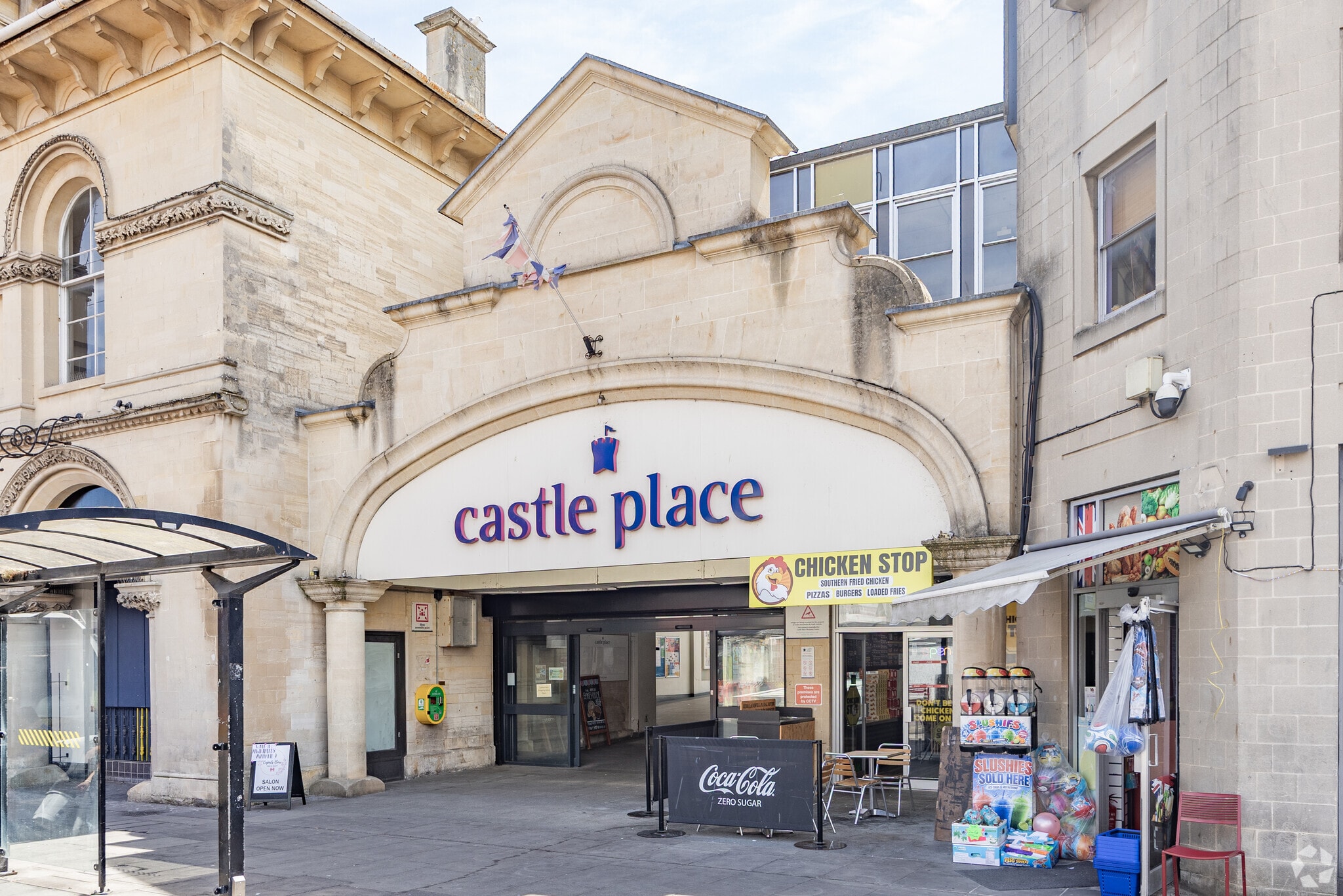Castle Pl, Trowbridge to rent Primary Photo- Image 1 of 11