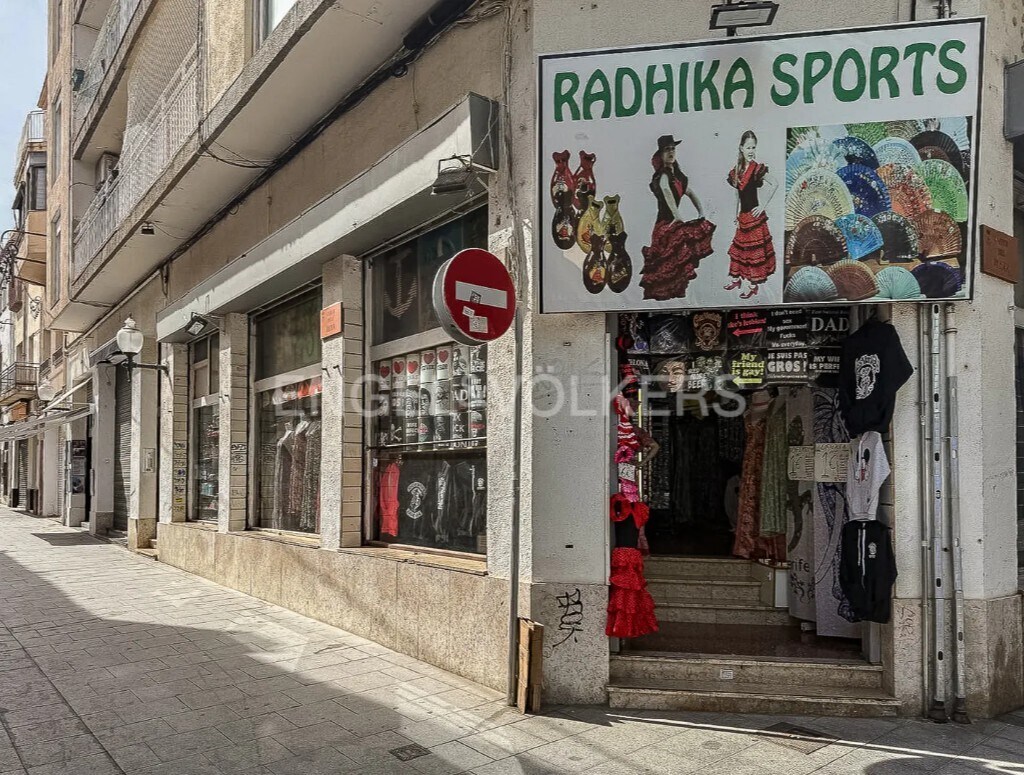 Calella, BAR 08370 -  -  - Interior Photo - Image 1 of 4