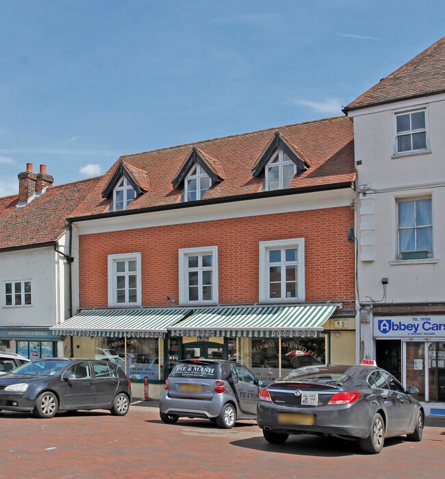 More details for 7-8 Market Sq, Waltham Abbey - Retail to Rent