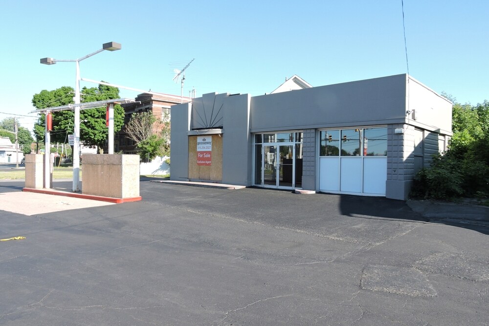 635 Delaware St, Syracuse, NY for sale Primary Photo- Image 1 of 1