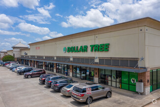 More details for 2105-2129 W Davis St, Conroe, TX - Retail for Rent