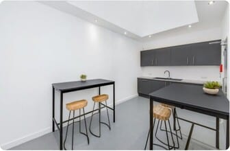 Tudor Rd, Runcorn to rent Interior Photo- Image 1 of 8