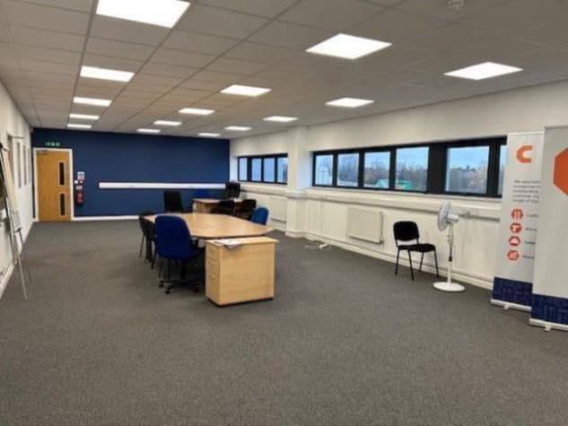 Quay Rd, Barking to rent - Building Photo - Image 3 of 3