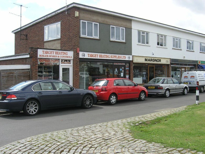 38-38A Stringers Ave, Guildford for sale - Primary Photo - Image 1 of 1