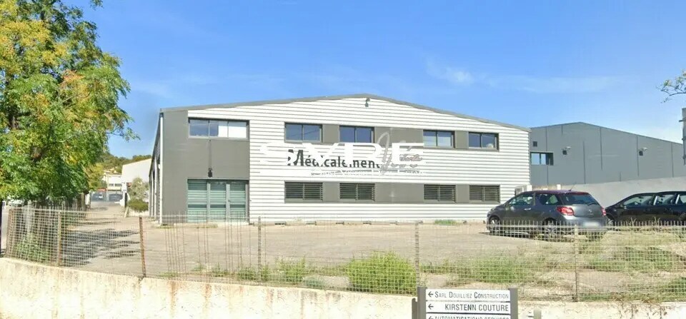 Location Local d'activités 1 040 m² - Photo 1