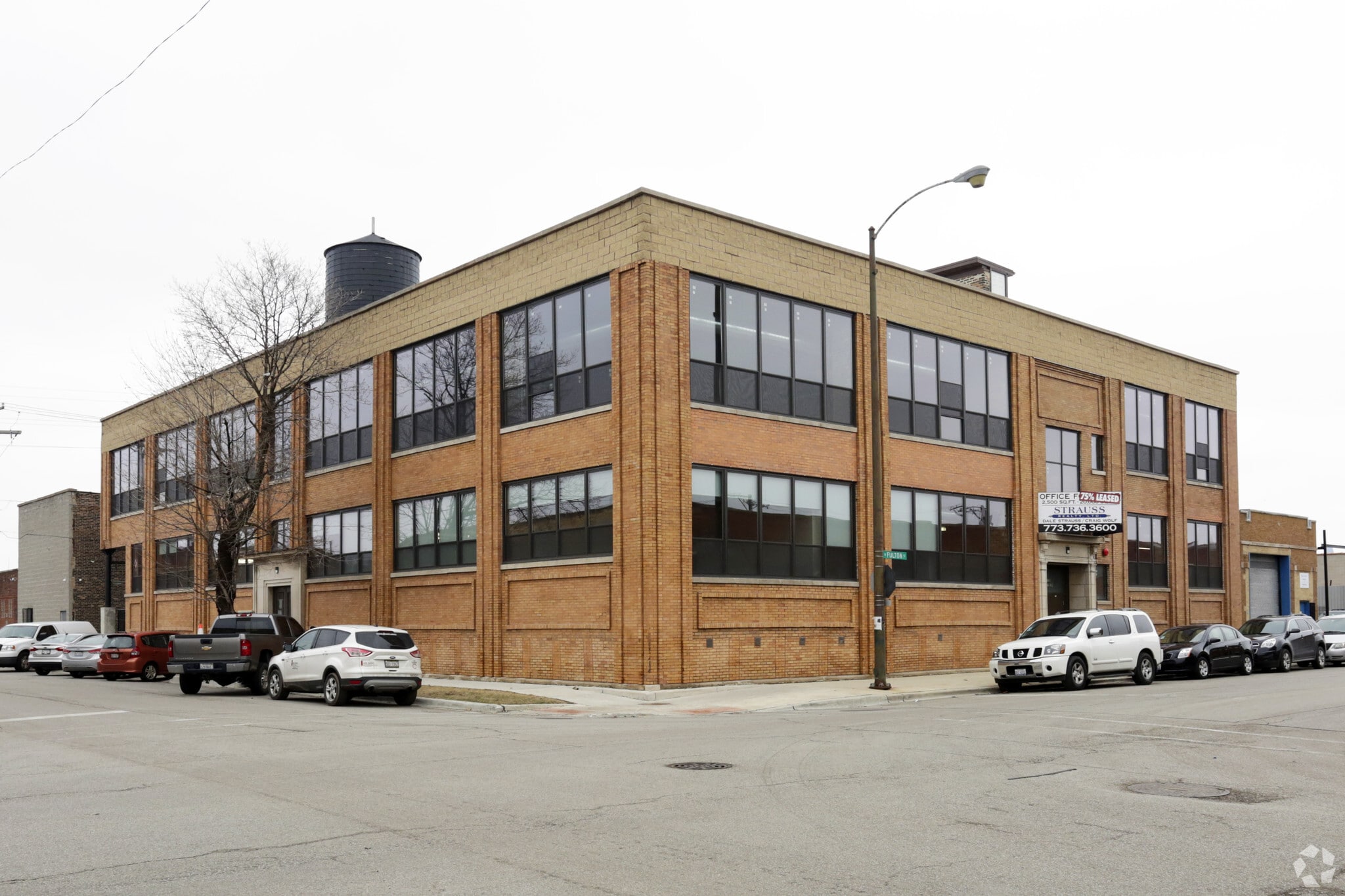 1750 W Fulton St, Chicago, IL to rent Primary Photo- Image 1 of 16