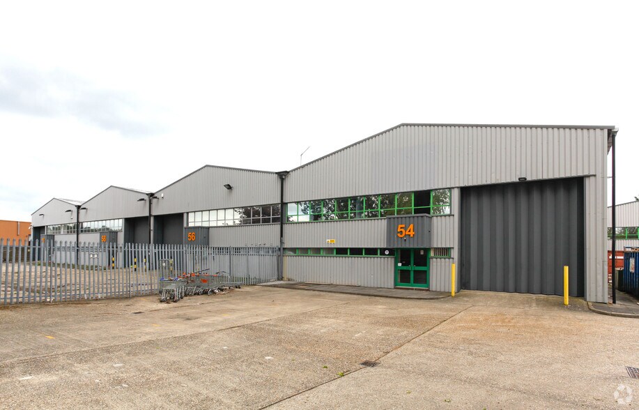 Milford Rd, Reading for sale - Primary Photo - Image 1 of 1