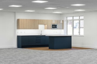 Cams Hl, Fareham to rent Interior Photo- Image 2 of 3