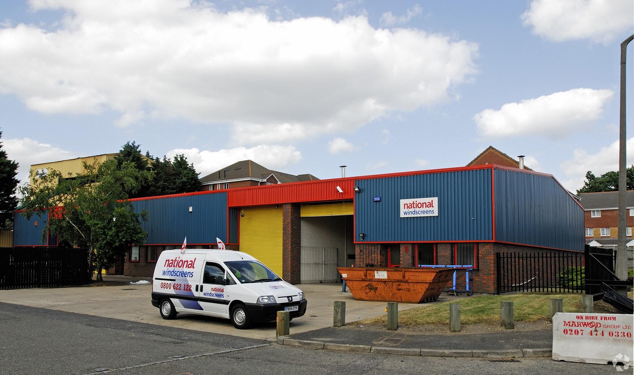 Stirling Way, Croydon to rent Primary Photo- Image 1 of 3
