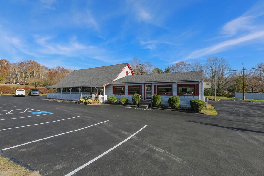 770 Commercial, Rockport, ME for sale - Building Photo - Image 1 of 1